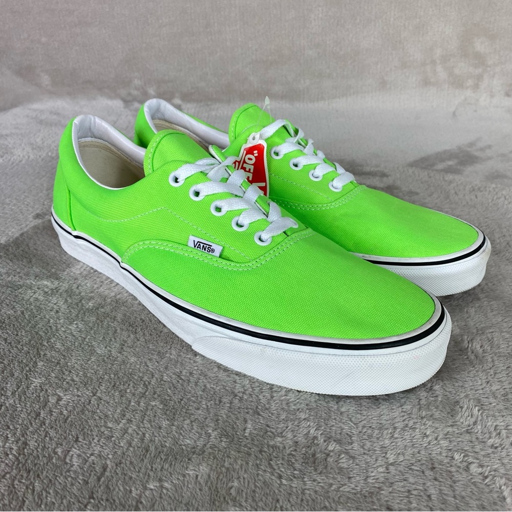 Vans Authentic Shoes Mens Size 11 Neon Green Gecko Canvas Skate Sneakers NEW